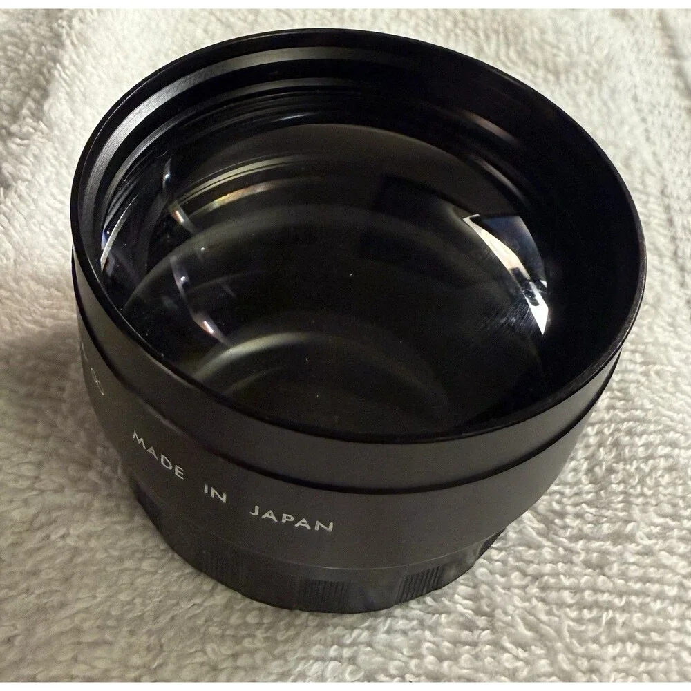 Vintage Sakar Aux Wide Angle Conversion Lens 0.5x 52mm Screw Mount Made in Japan